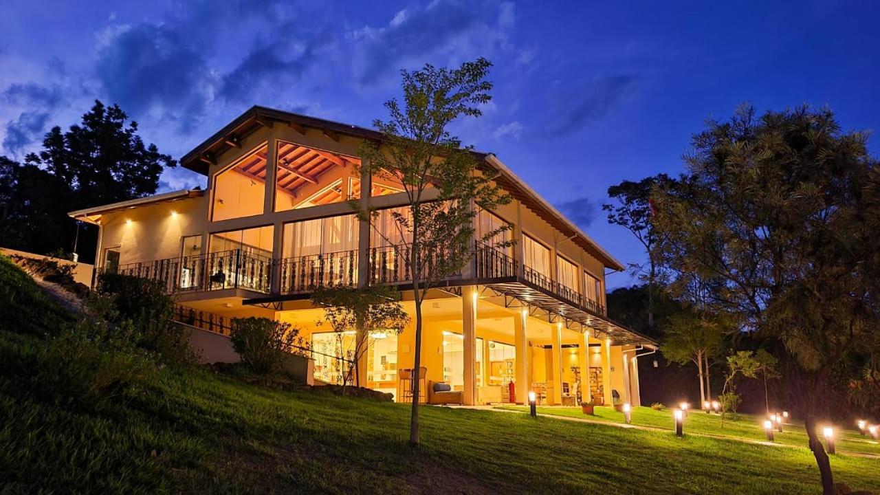 Pousada Fazenda Peroba Rosa Pedregulho Экстерьер фото