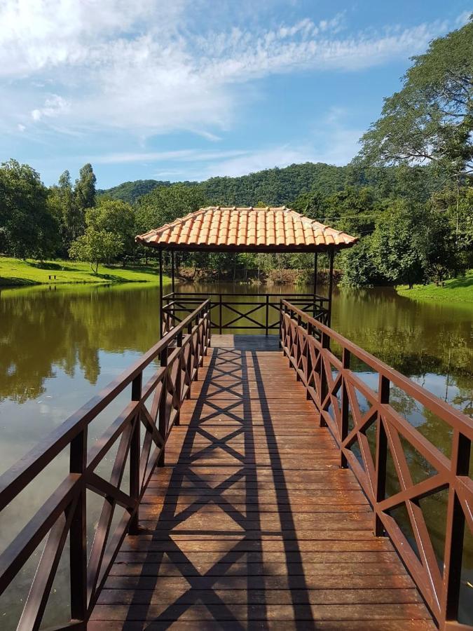 Pousada Fazenda Peroba Rosa Pedregulho Экстерьер фото